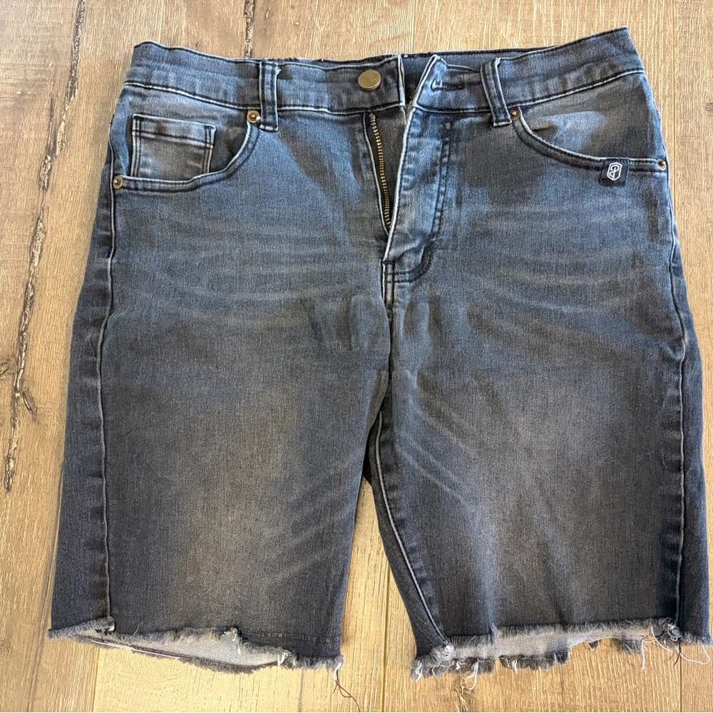 Born Primitive Faded Black / Grey Stretchy Jort 6” Men’s S Jean Shorts